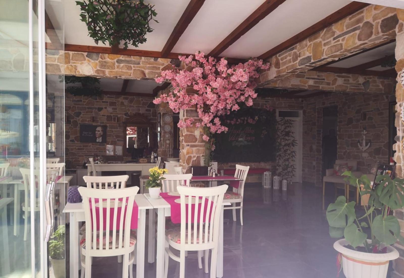 Yuerekli Apart Hotel Avsa Adasi Exterior photo